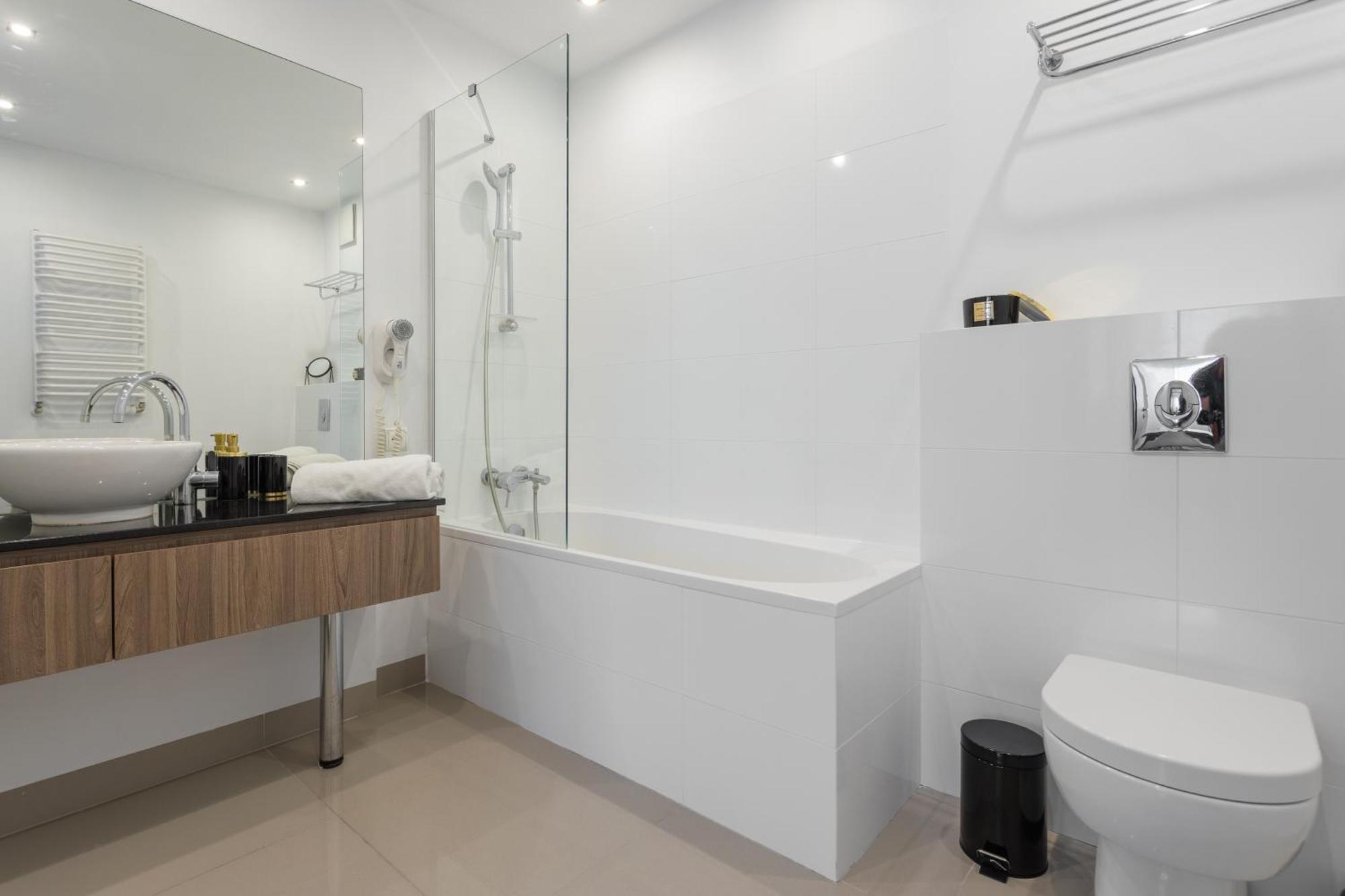 Golden Apartments Warsaw - Browary Warszawskie - Luxury & Cozy Apartments - Oxygen Residence- Wronia Exterior photo